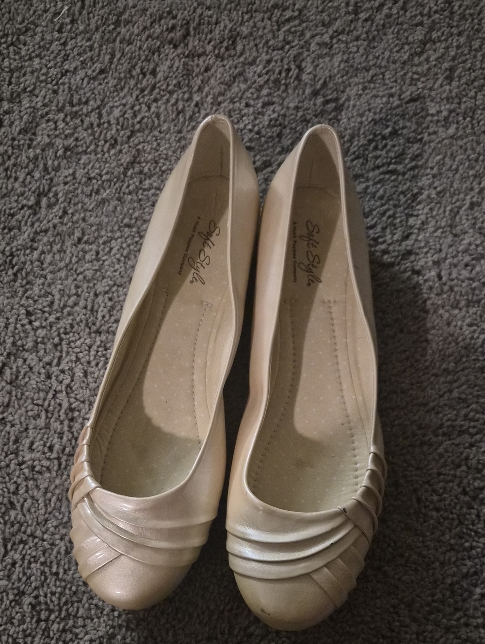 Skechers Nude Slip-On Women’s Pleated Ballet Flats